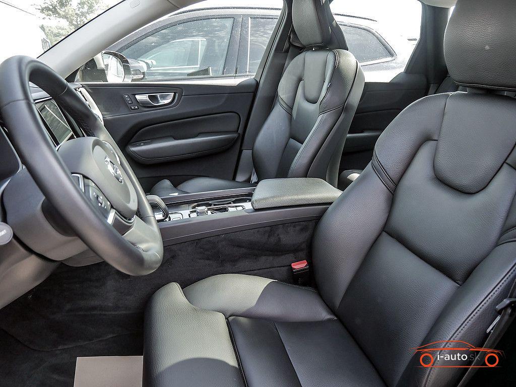 Volvo XC60 T8 Recharge Inscription Expression Recharge za 45500€