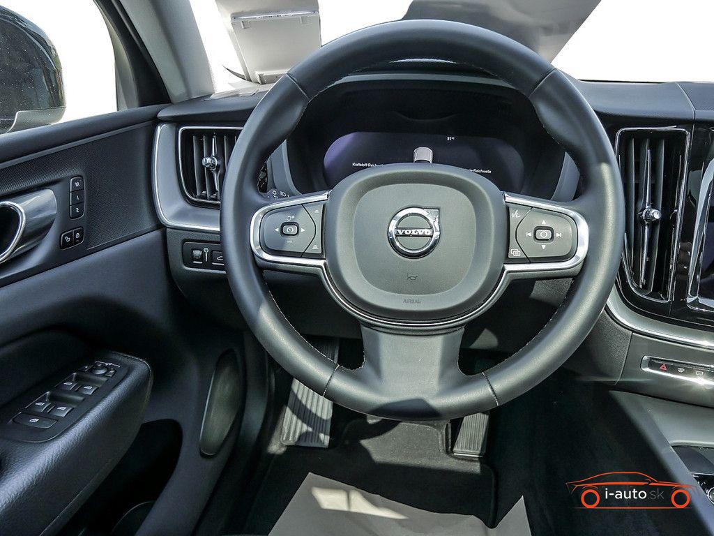 Volvo XC60 T8 Recharge Inscription Expression Recharge za 45500€