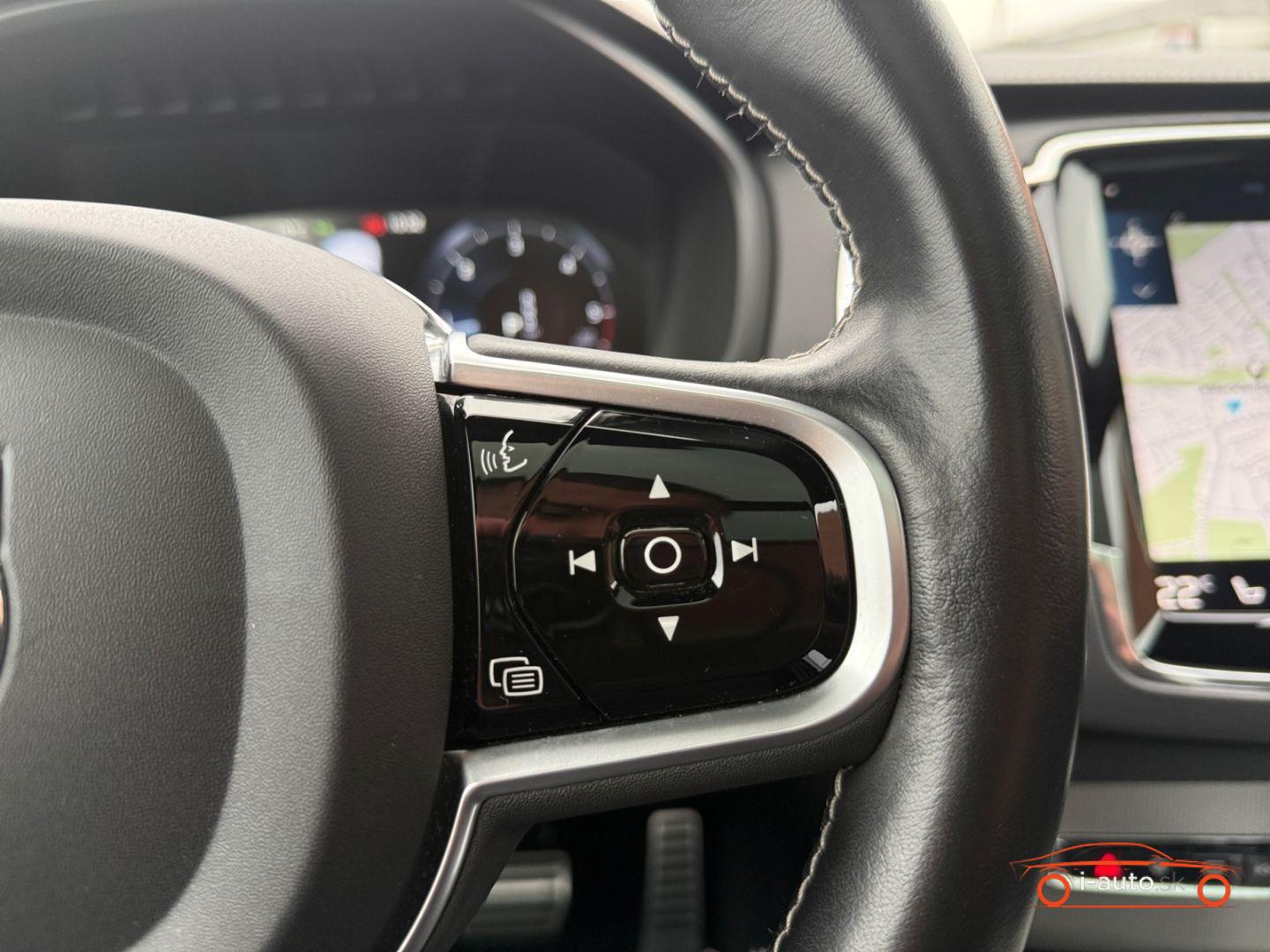 Volvo XC90 B5 D AWD R Design za 48640€