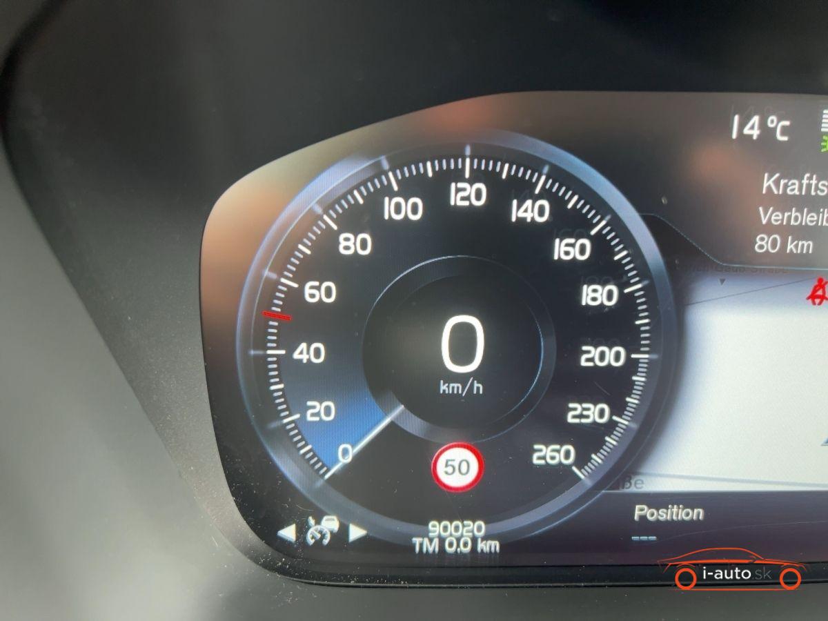 Volvo XC90 MOMENTUM PRO AWD za 39800€