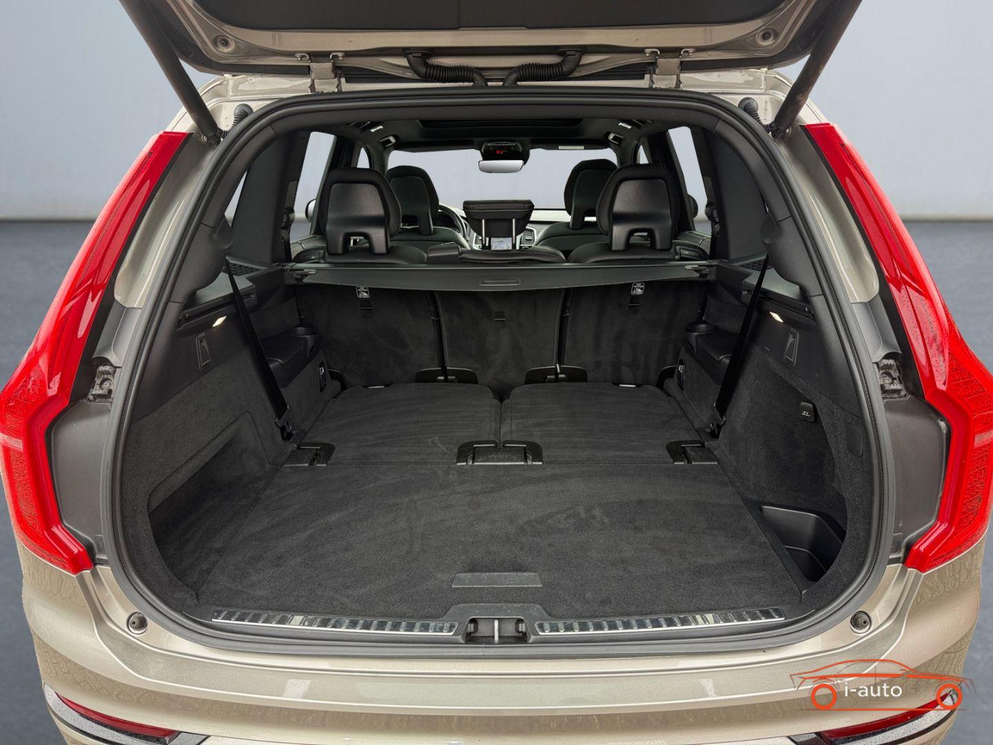 Volvo XC90 B5 D AWD R Design za 48640€