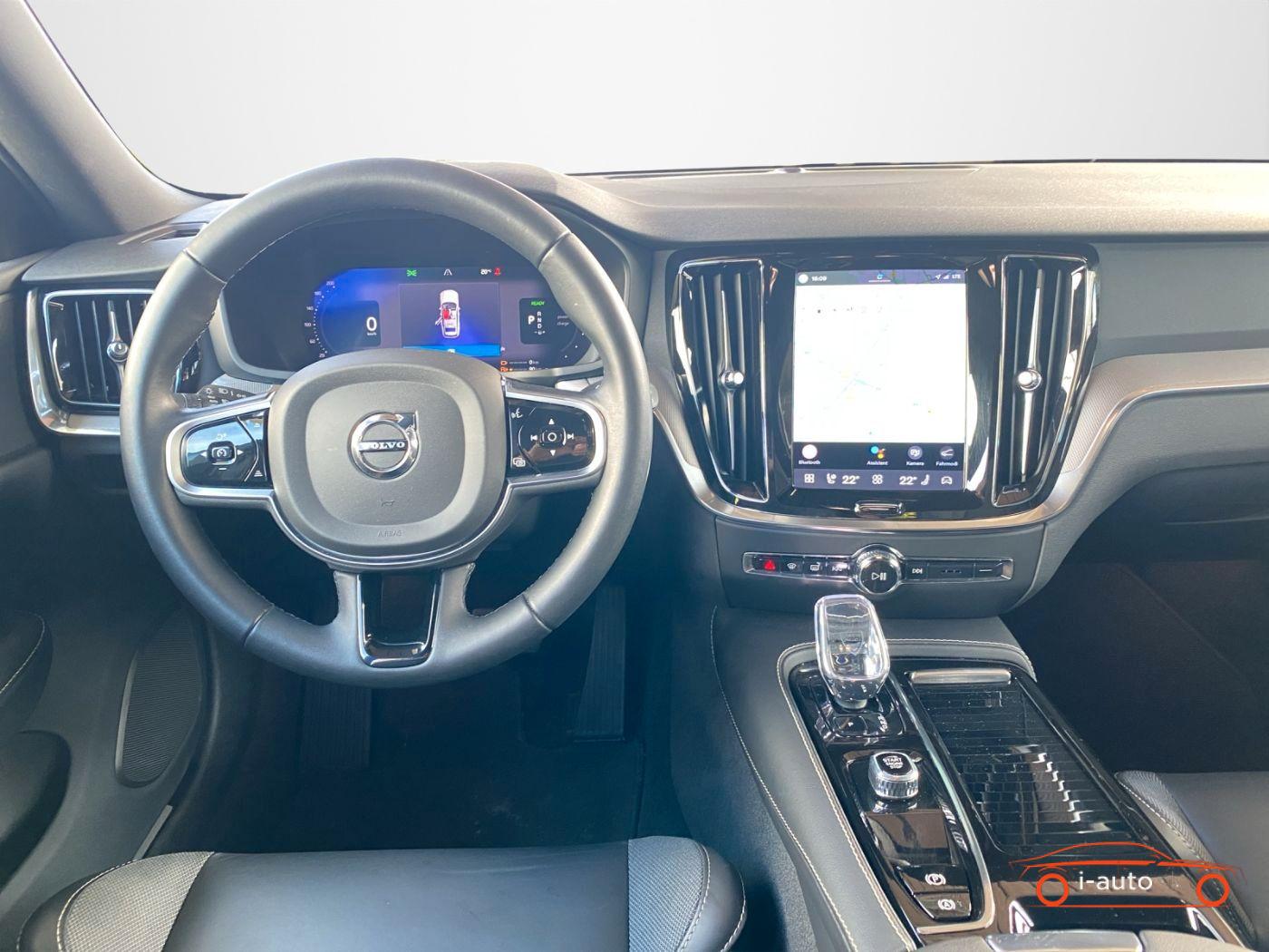 Volvo V60 T8 Plus Dark Recharge za 43000€