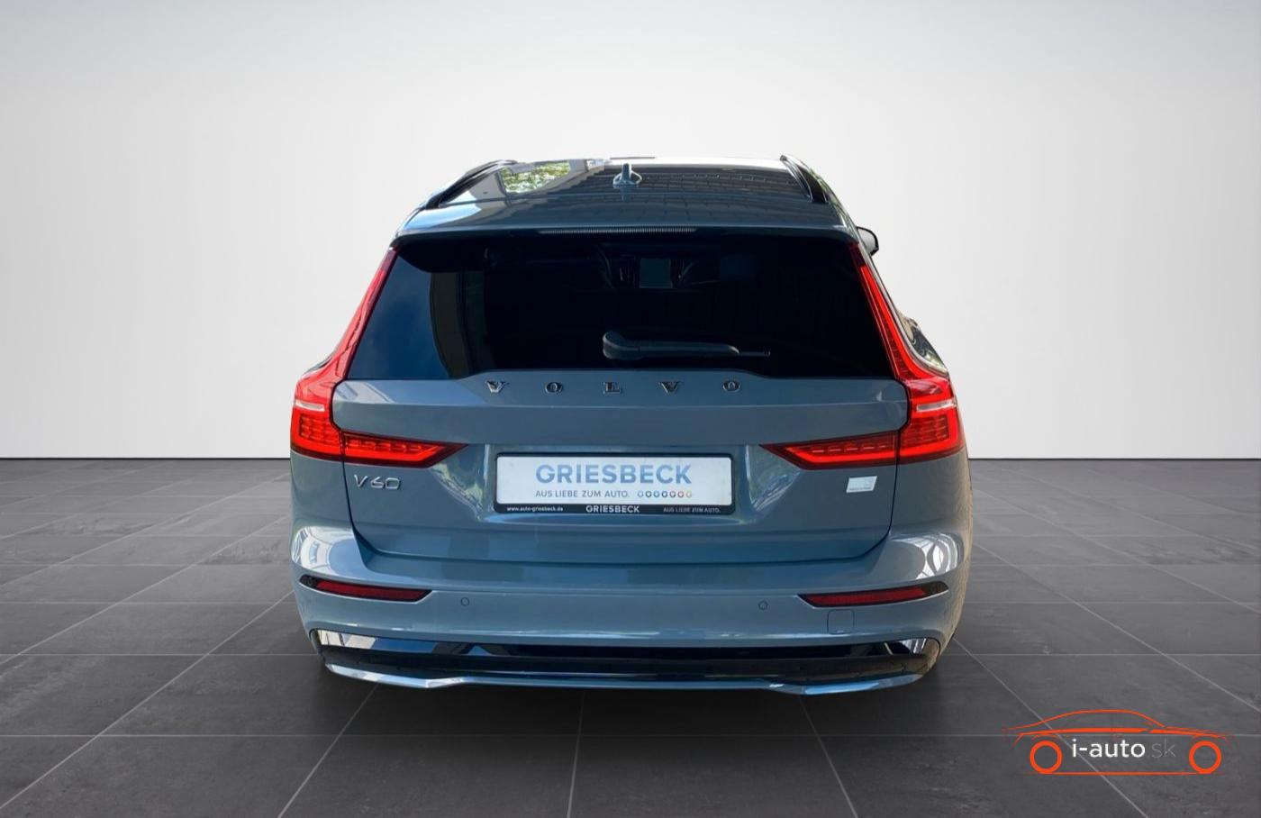 Volvo V60 T8 Plus Dark Recharge za 43000€