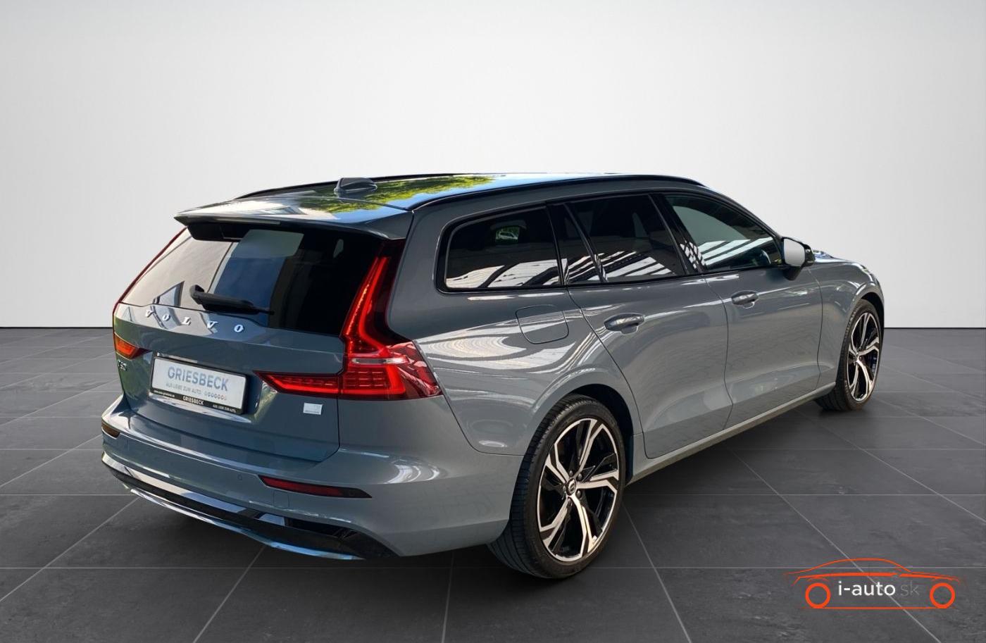 Volvo V60 T8 Plus Dark Recharge za 43000€
