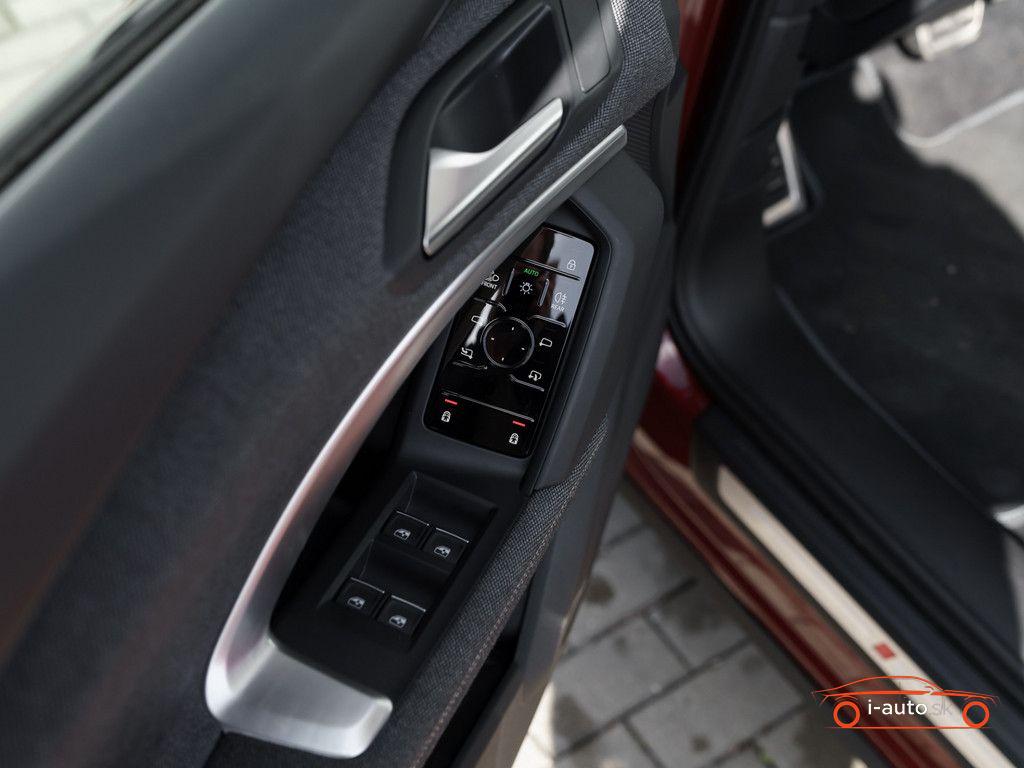 Audi Q5 2.0 TFSI Sportback S line za 65570€