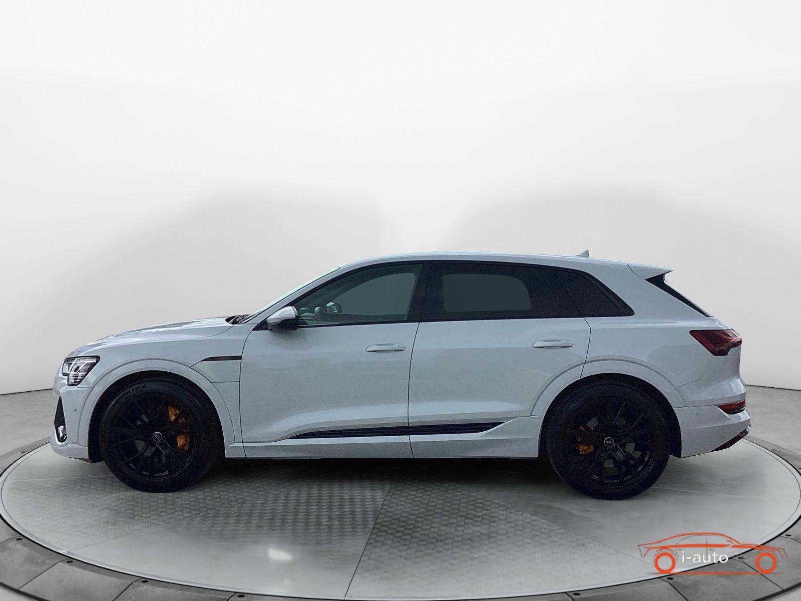 Audi e-tron 55 quattro S-Line  za 37610€