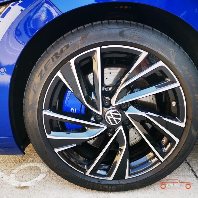 Volkswagen Arteon 2.0 TSI DSG R-Line 4Motion za 39990€