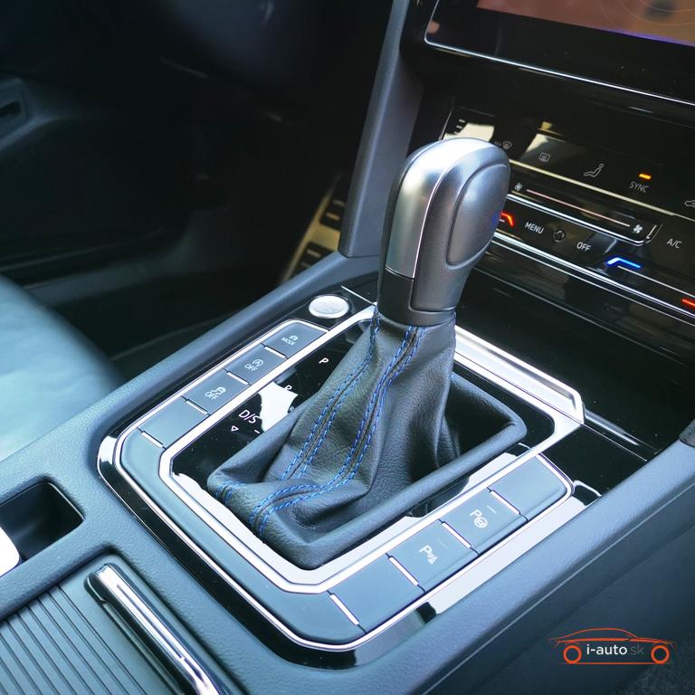 Volkswagen Arteon 2.0 TSI DSG R-Line 4Motion za 39990€