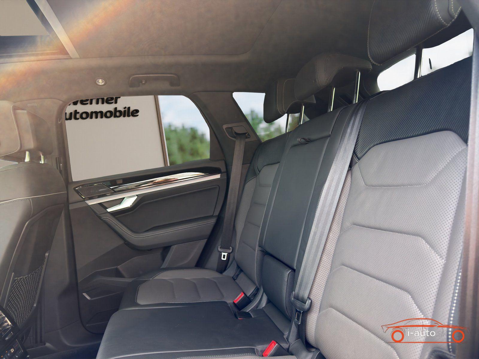 Volkswagen Touareg 3.0 V6 TDI 4Motion R-Line za 47500€