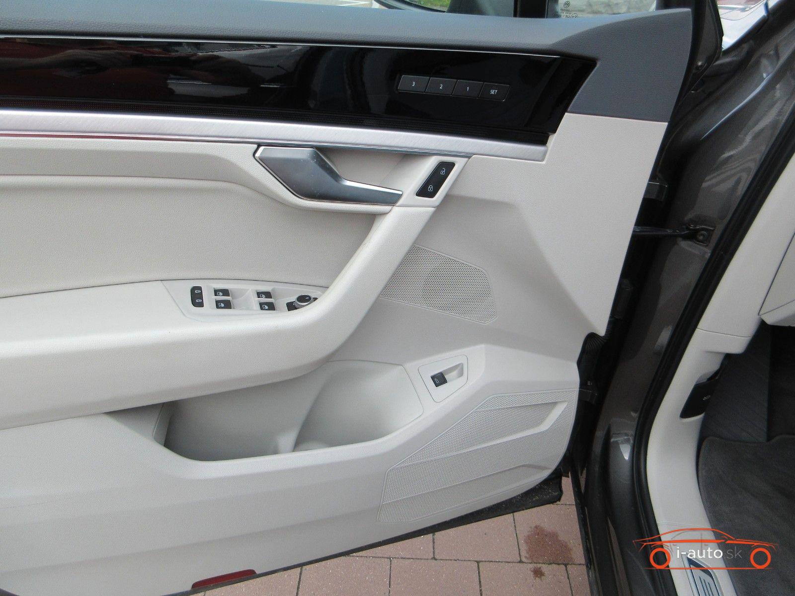 Volkswagen Touareg 3.0 V6 TDI Elegance 4Motion R Line za 39710€