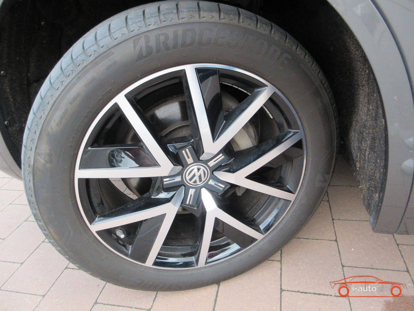 Volkswagen Touareg 3.0 V6 TDI Elegance 4Motion R Line za 39710€
