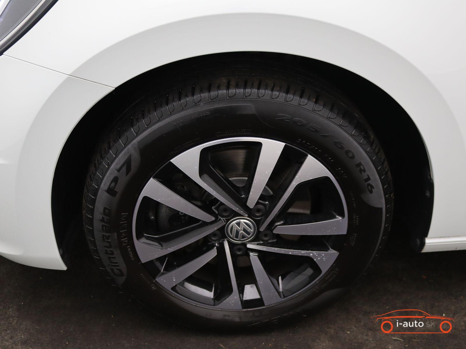 Volkswagen Touran 2.0 TDI DSG United za 28110€