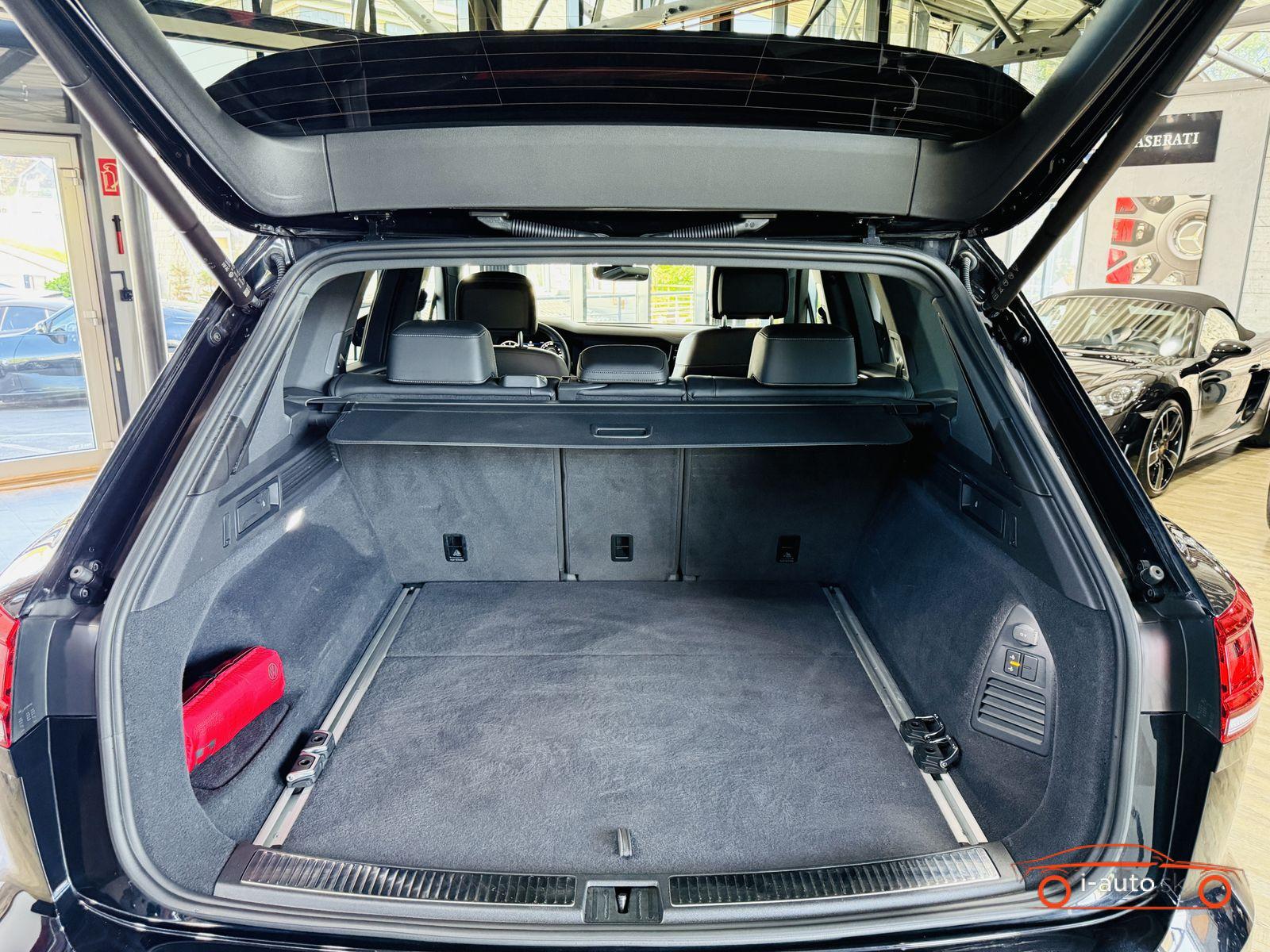 Volkswagen Touareg 3.0 TSI R-Line 4Motion za 48600€