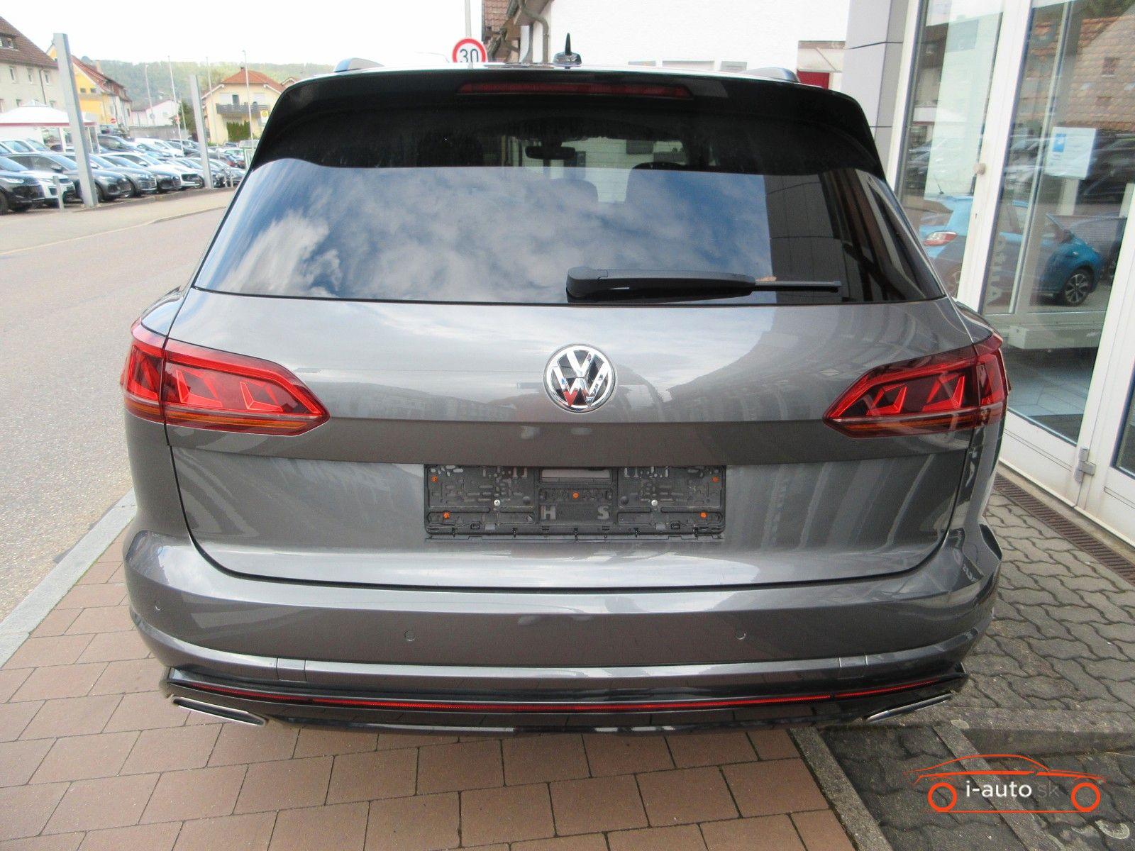 Volkswagen Touareg 3.0 V6 TDI Elegance 4Motion R Line za 39710€