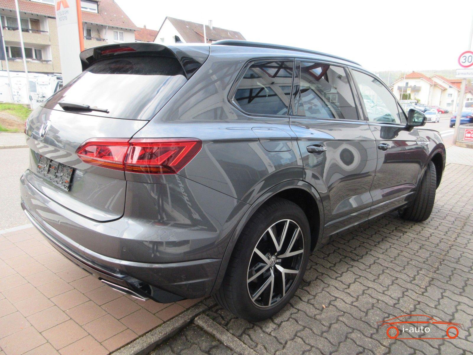 Volkswagen Touareg 3.0 V6 TDI Elegance 4Motion R Line za 39710€