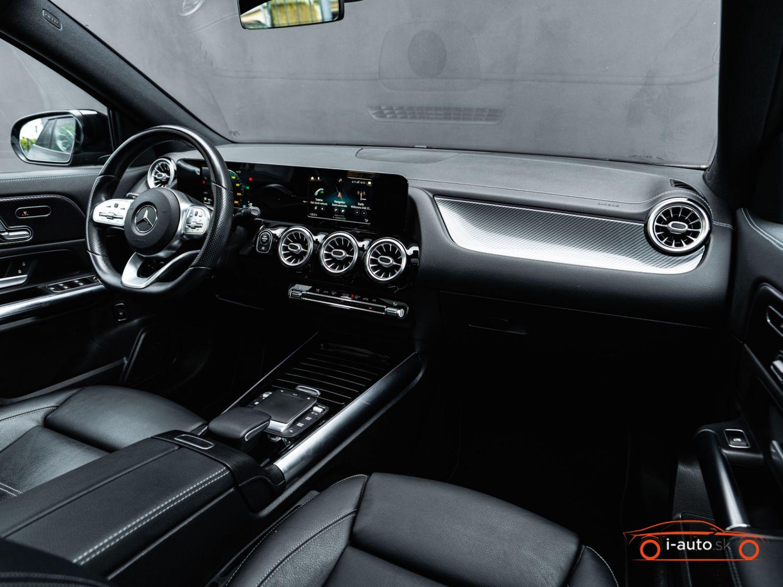 Mercedes-Benz GLA 220d 4Matic AMG LINE za 33100€