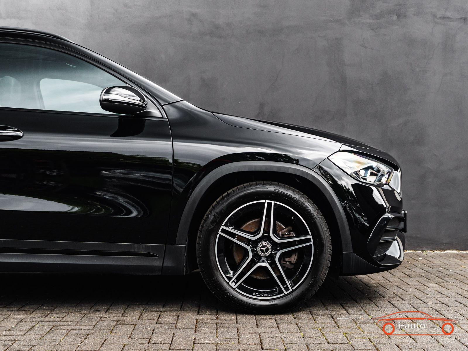 Mercedes-Benz GLA 220d 4Matic AMG LINE za 33100€