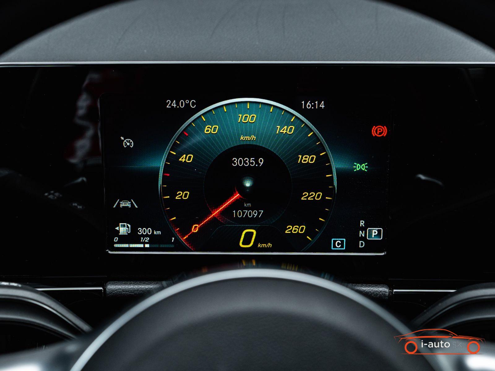 Mercedes-Benz GLA 220d 4Matic AMG LINE za 33100€