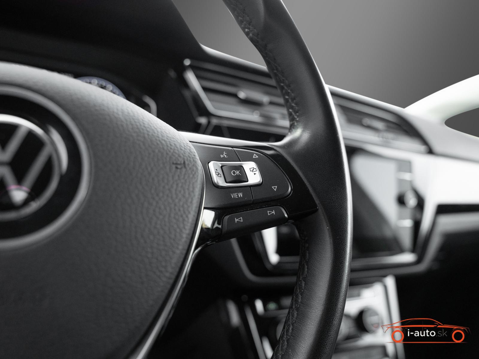 Volkswagen Touran 2.0 TDI DSG Highline Family za 28400€