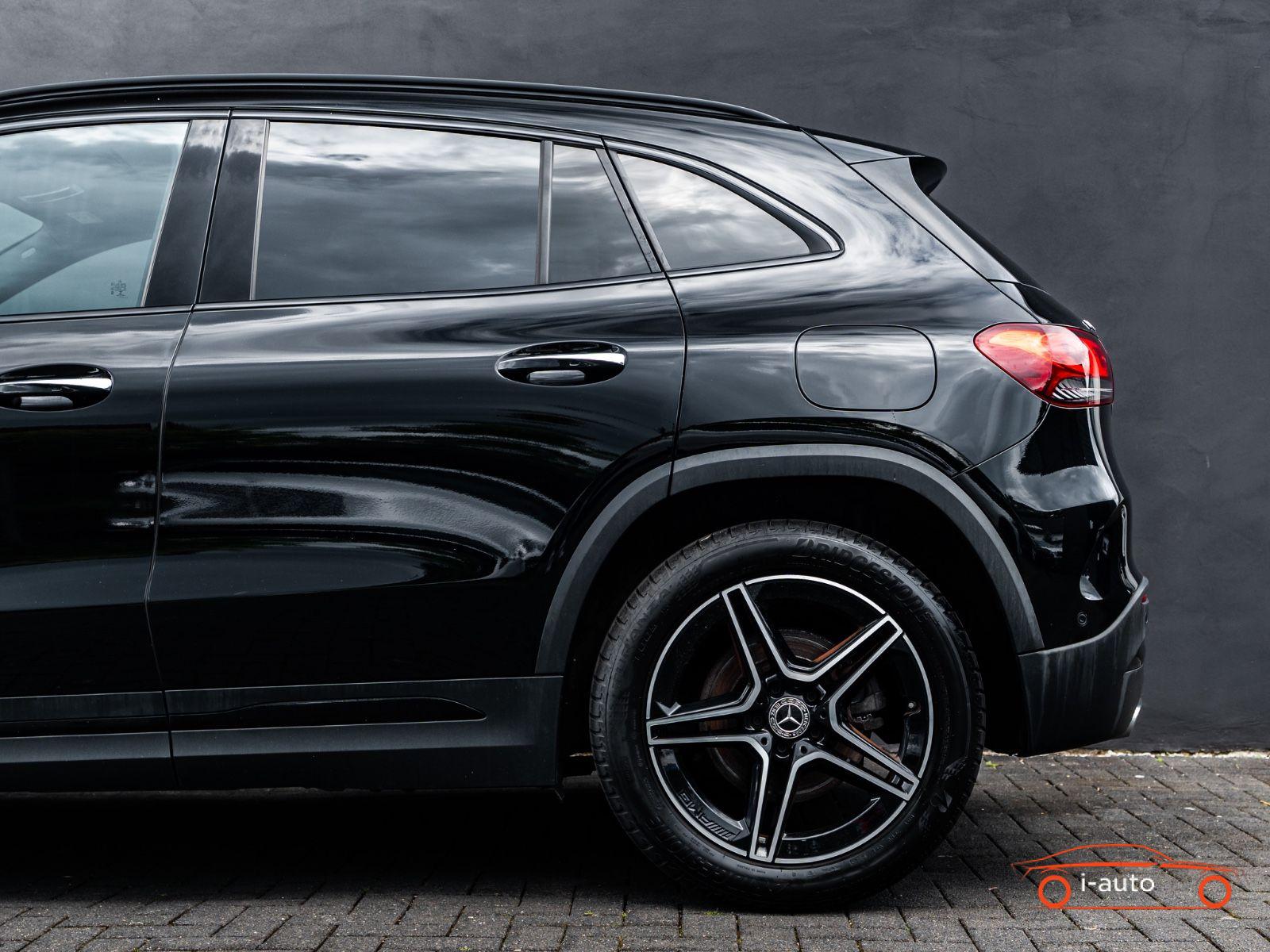 Mercedes-Benz GLA 220d 4Matic AMG LINE za 33100€