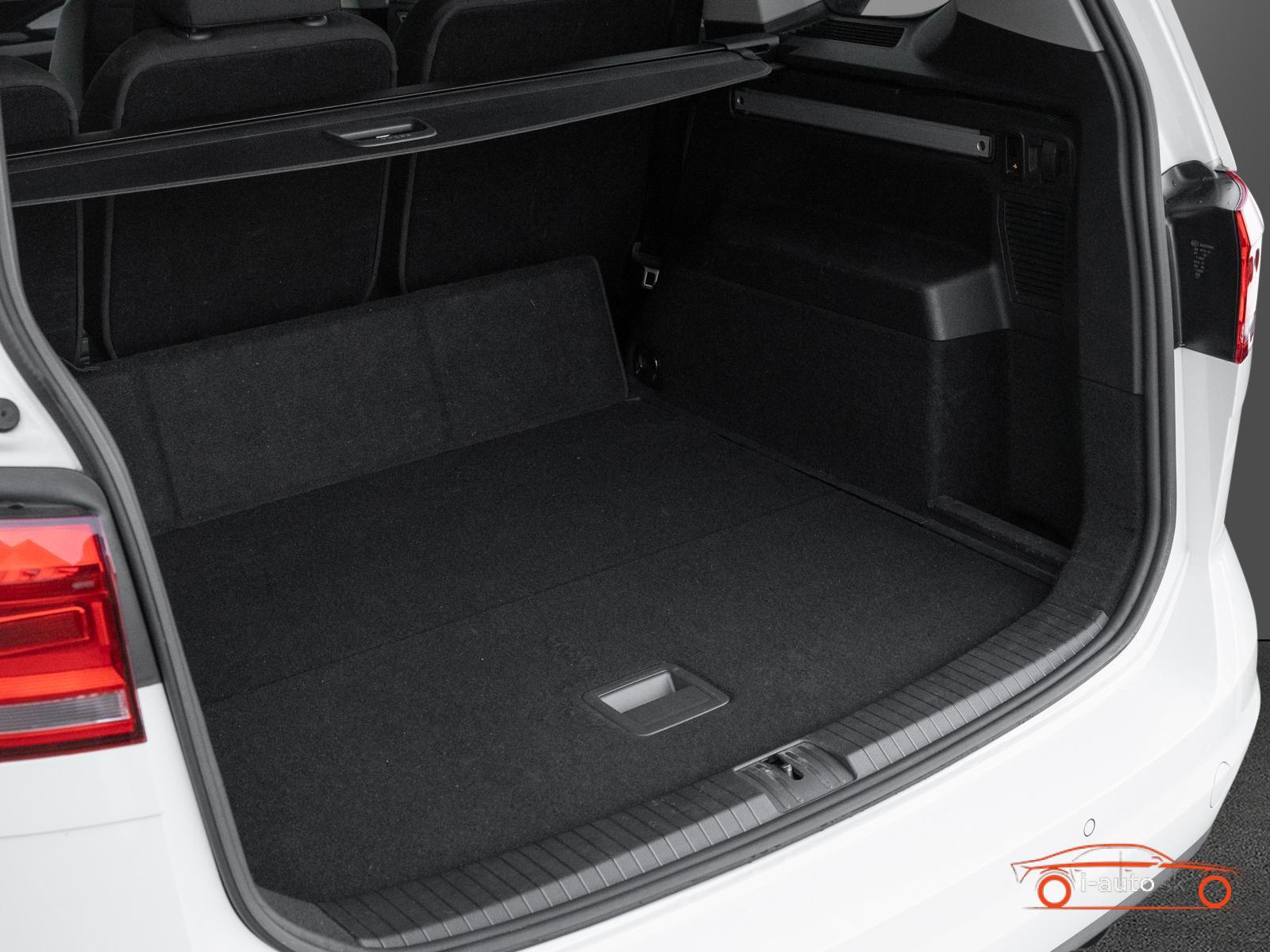 Volkswagen Touran 2.0 TDI DSG Highline Family za 28400€