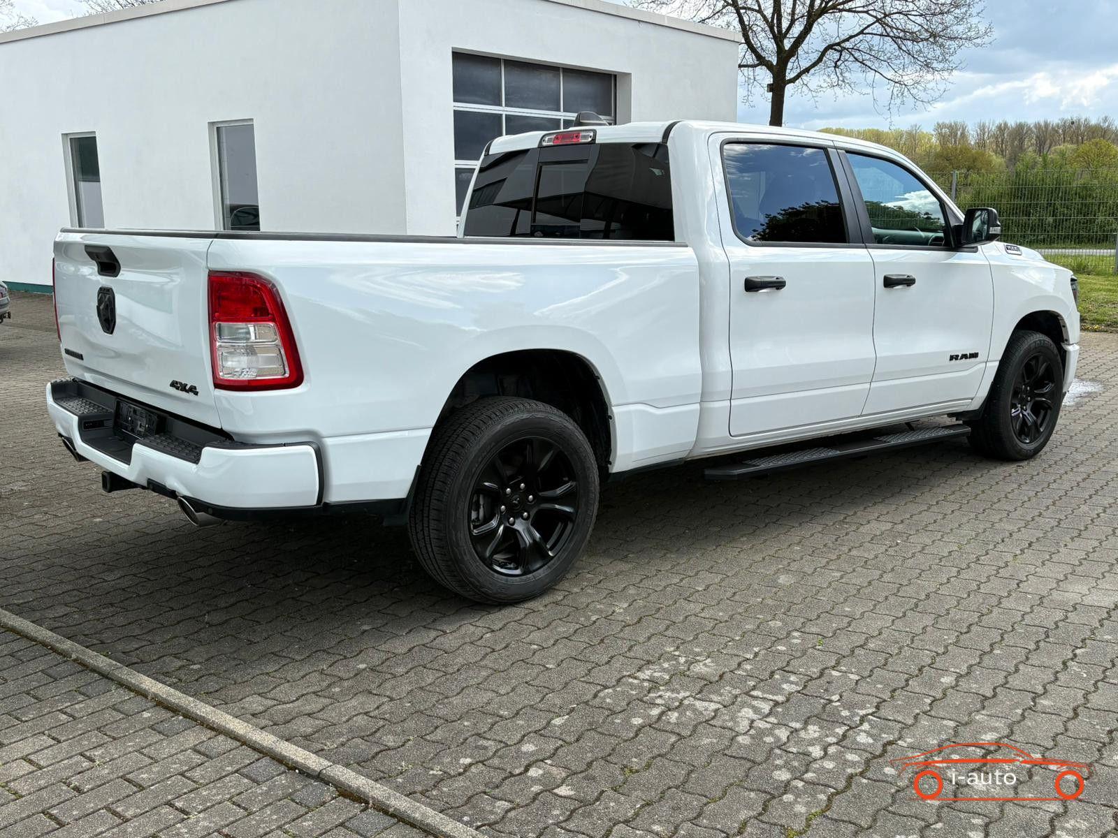 Dodge RAM 1500 5.7L 4x4 CrewCab za 41570€