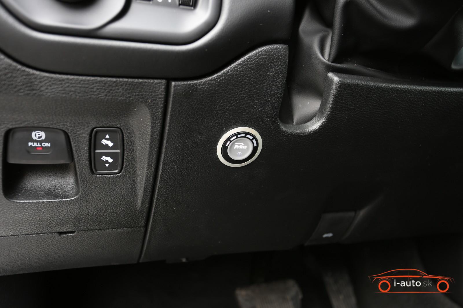 Dodge RAM 5.7 V8 HEMI 4x4 CREW CAB LIMITED za 78340€
