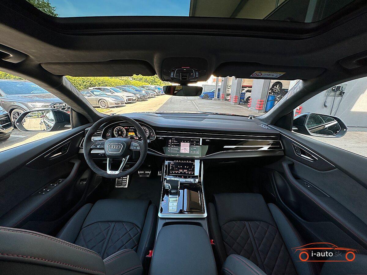 Audi Q8 TFSI e quattro  za 121600€