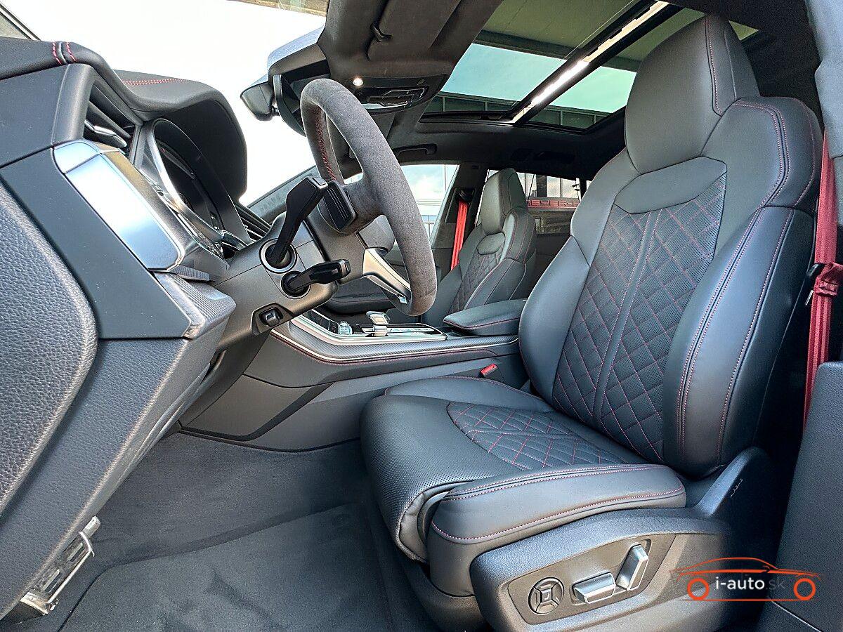 Audi Q8 TFSI e quattro  za 121600€