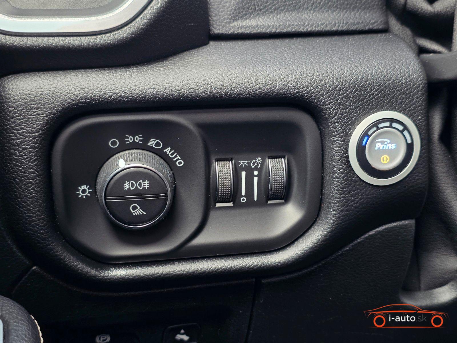 Dodge RAM 5.7L V8 HEMI CrewCup LARAMIE LPG za 62500€