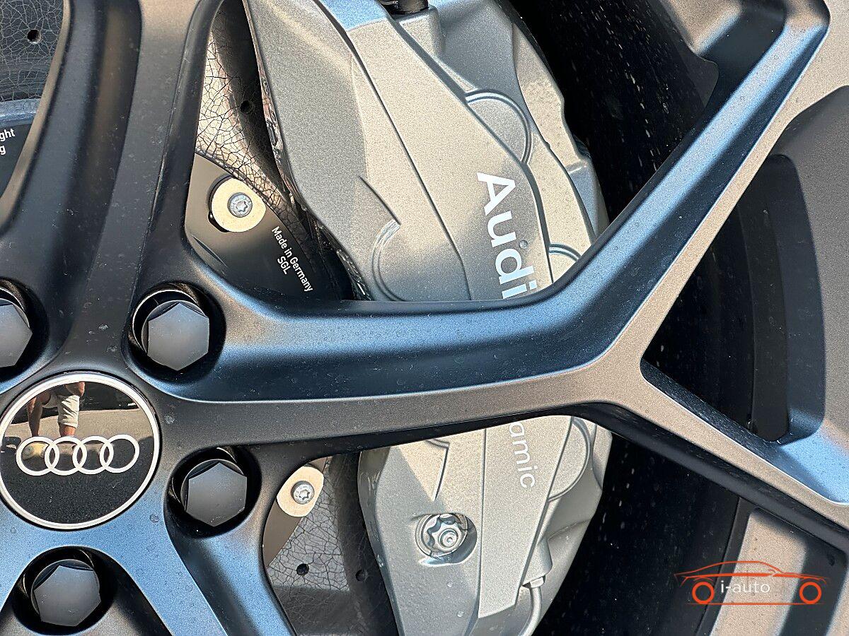Audi RSQ8 Performance TFSI quattro za 157900€