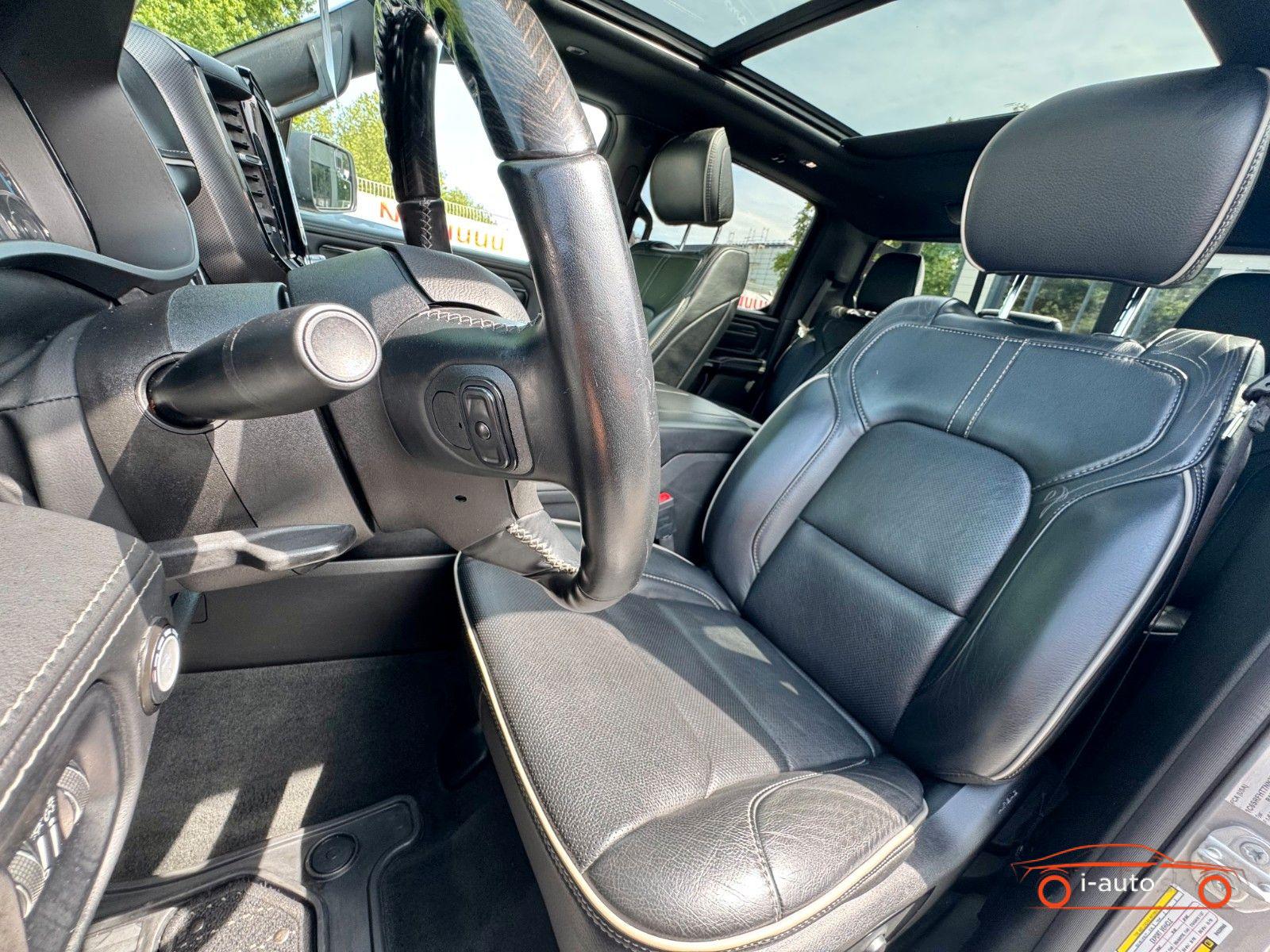 Dodge RAM 5.7L V8 4x4 Limited za 65500€