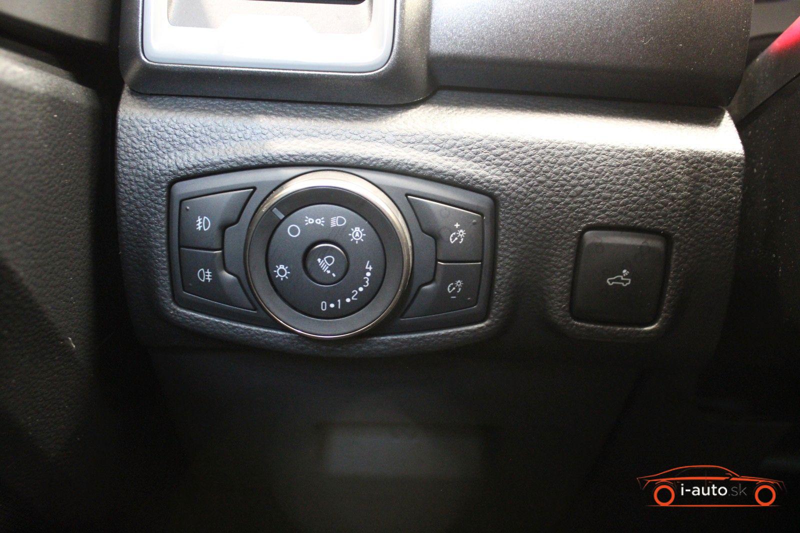 Ford Ranger 2.0L 4x4 DoKa Raptor za 36600€