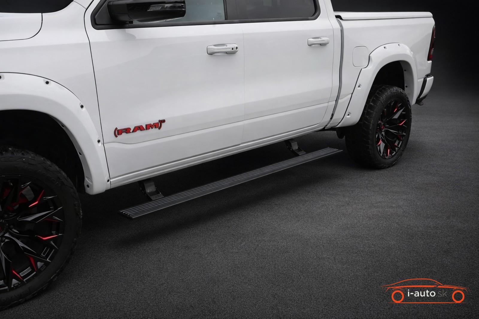 Dodge RAM 5.7 V8 HEMI 4x4 CREW CAB LIMITED za 78340€