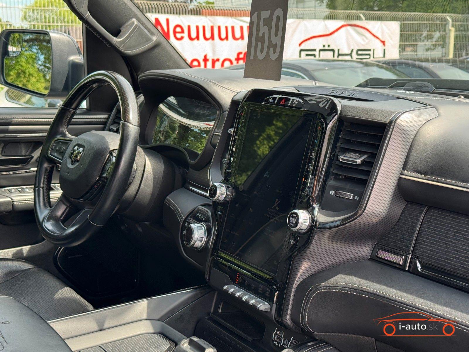 Dodge RAM 5.7L V8 4x4 Limited za 65500€