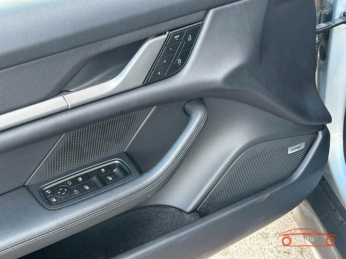 Porsche Taycan 4 Cross Turismo  za 80950€
