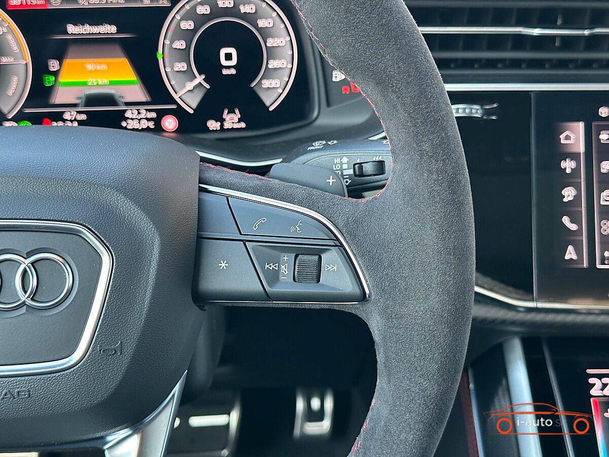 Audi Q8 TFSI e quattro  za 121600€