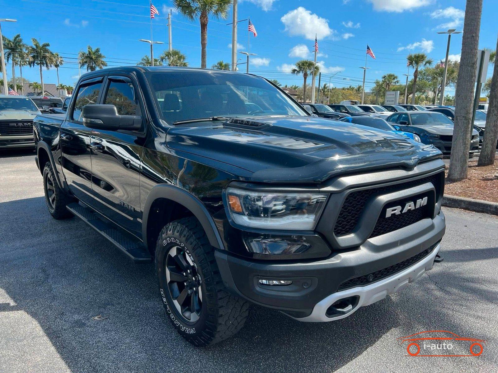 Dodge RAM 5.7L V8 HEMI Rebel 4x4 CrewCab za 73730€