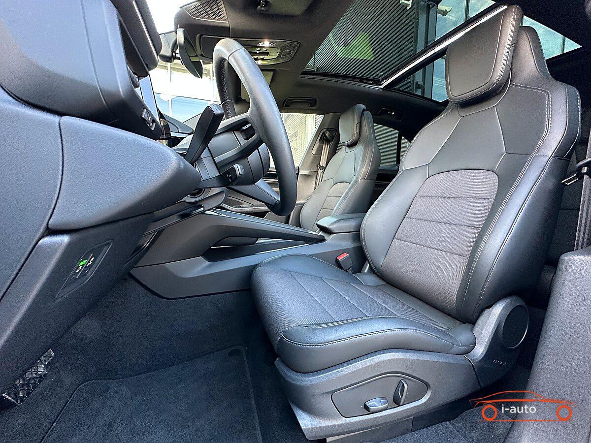 Porsche Macan 4 Electric  za 85470€