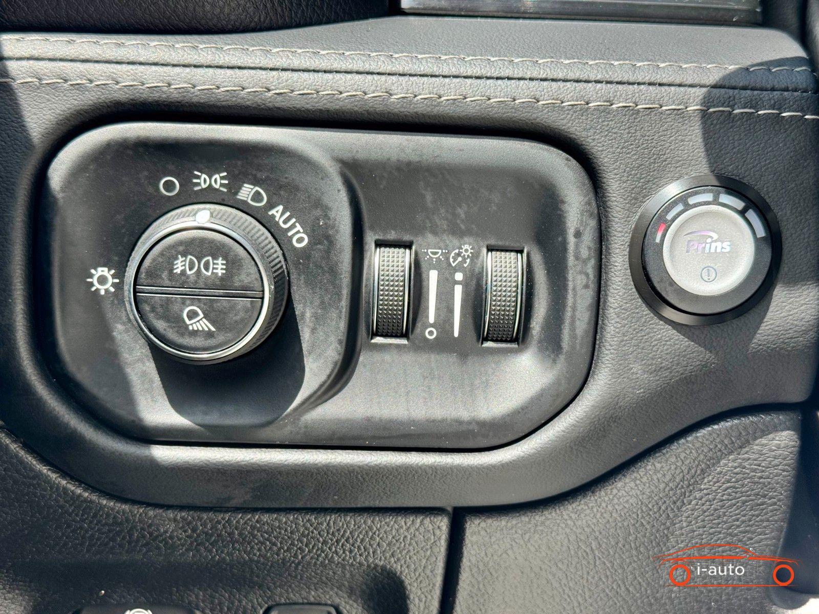 Dodge RAM 5.7L V8 4x4 Limited za 65500€