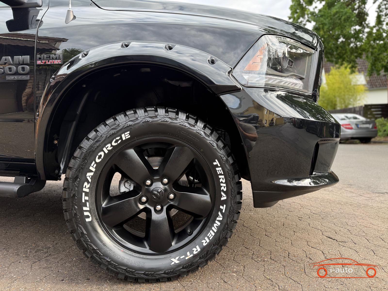 Dodge RAM 5.7 V8 4X4 za 43500€