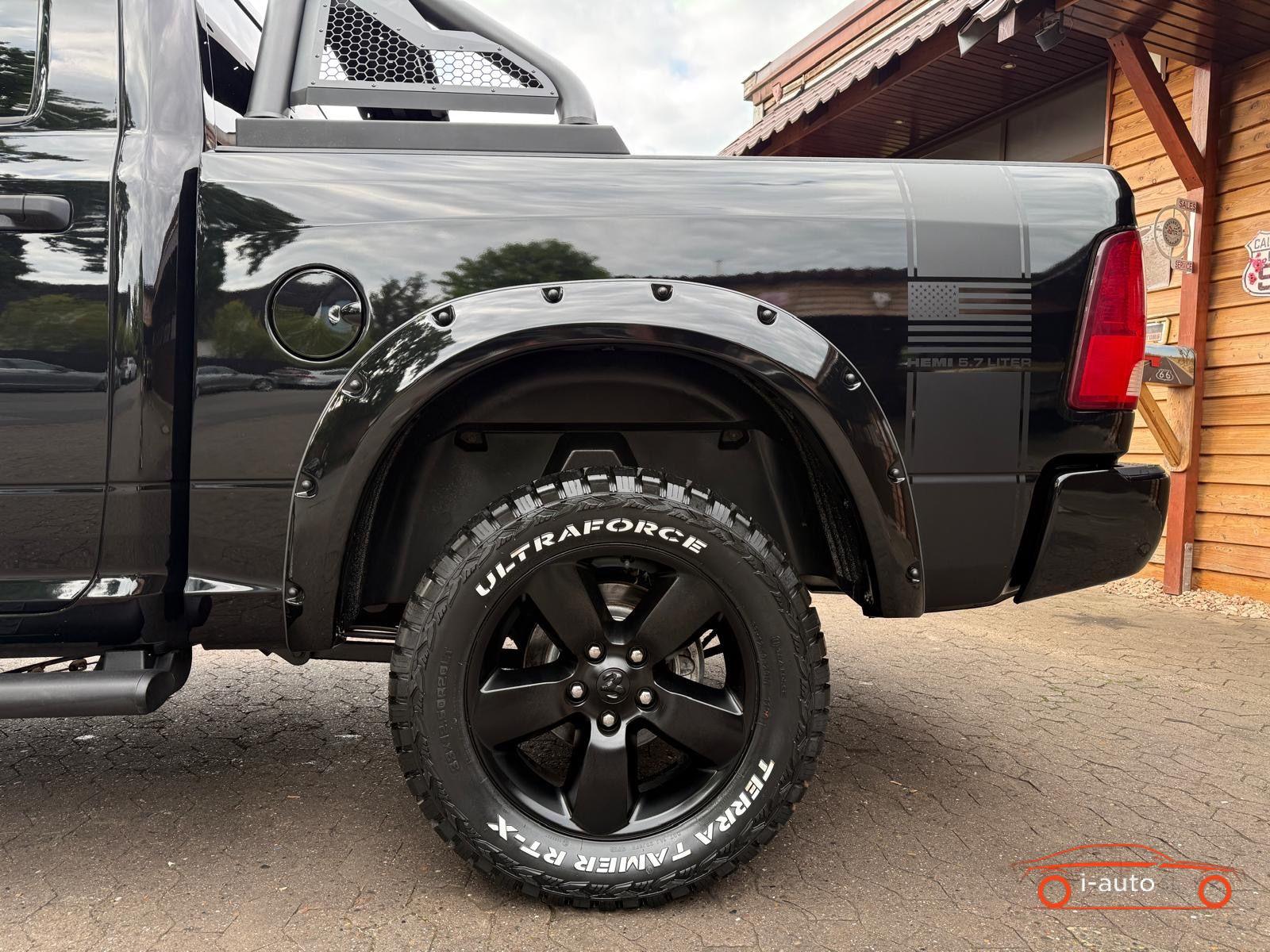 Dodge RAM 5.7 V8 4X4 za 43500€
