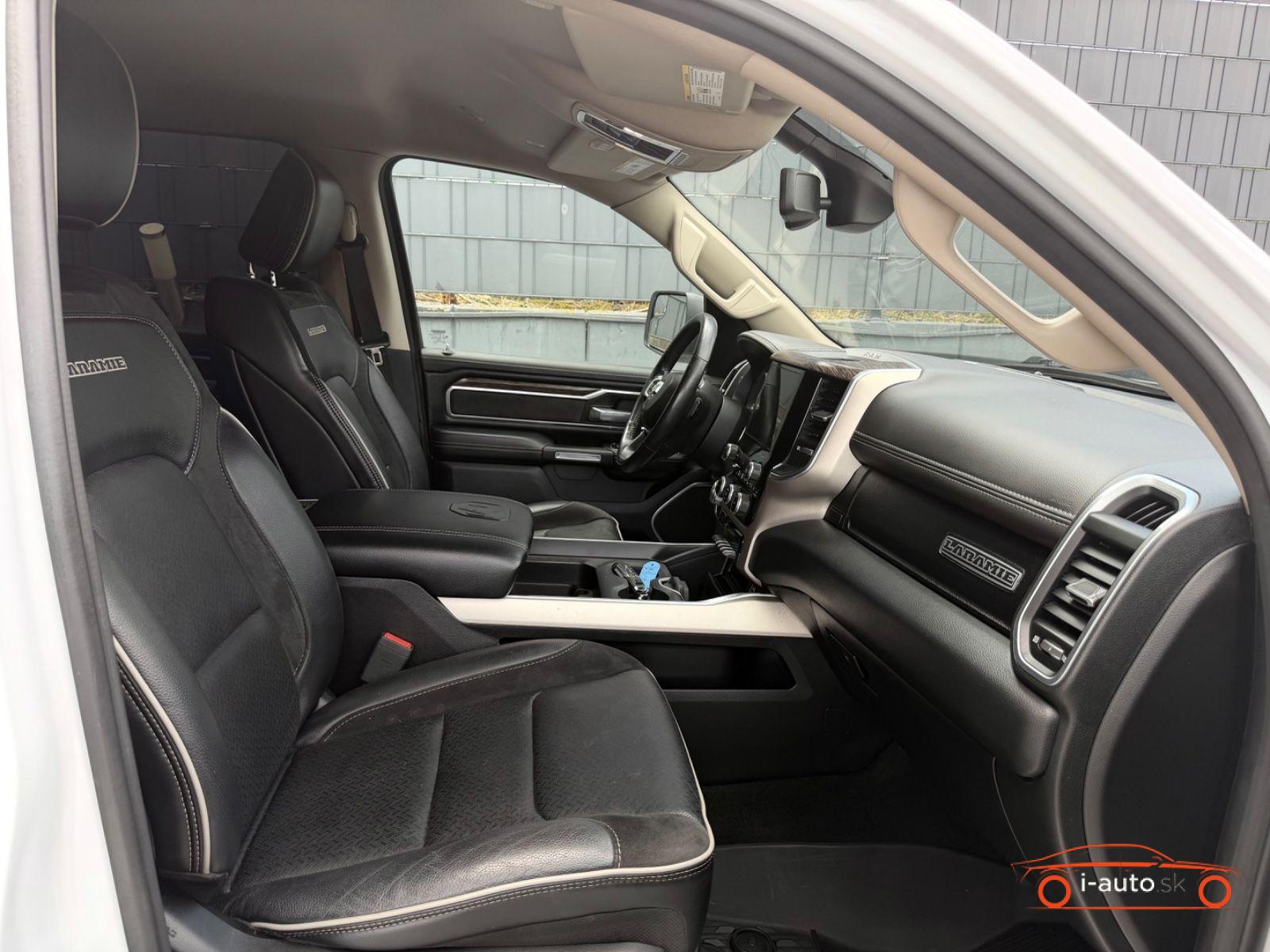 Dodge RAM 5,7 V8 LARAMIE za 53110€