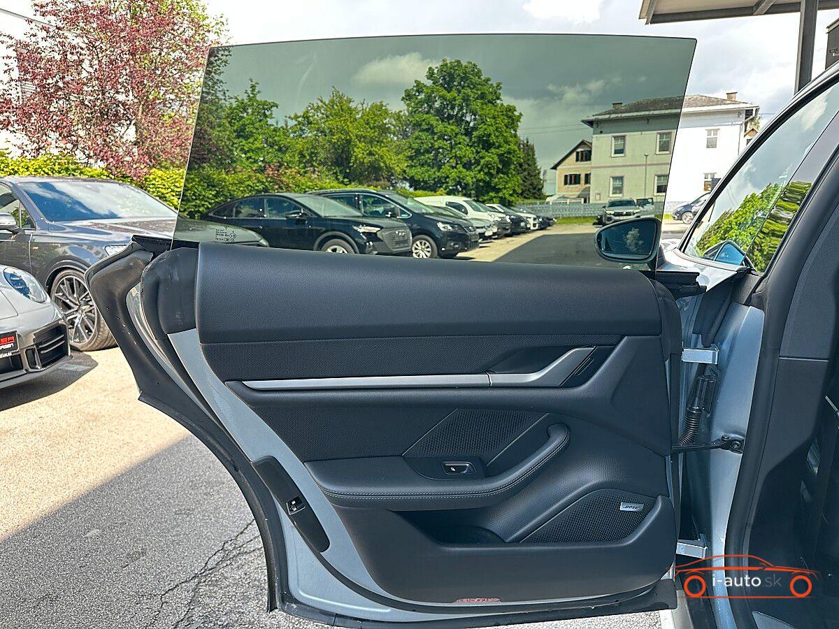 Porsche Taycan 4 Cross Turismo  za 80950€