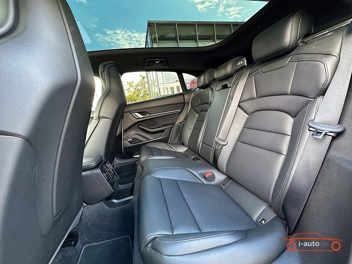 Porsche Taycan 4 Cross Turismo  za 80950€