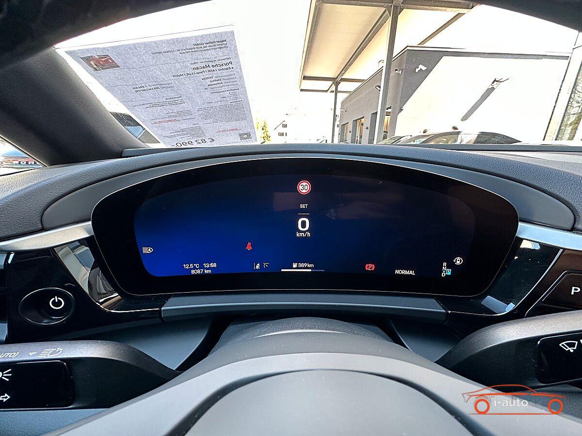 Porsche Macan 4 Electric  za 85470€
