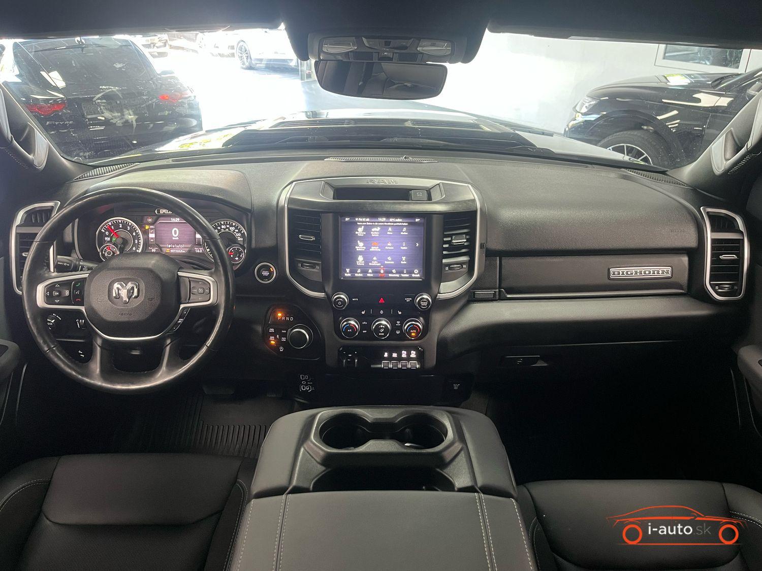Dodge RAM 5,7L V8 CrewCab za 42300€
