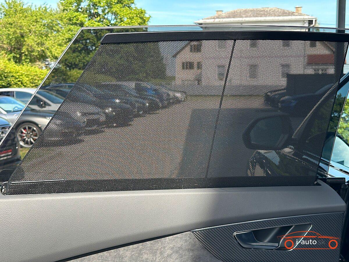 Audi Q8 TFSI e quattro  za 121600€