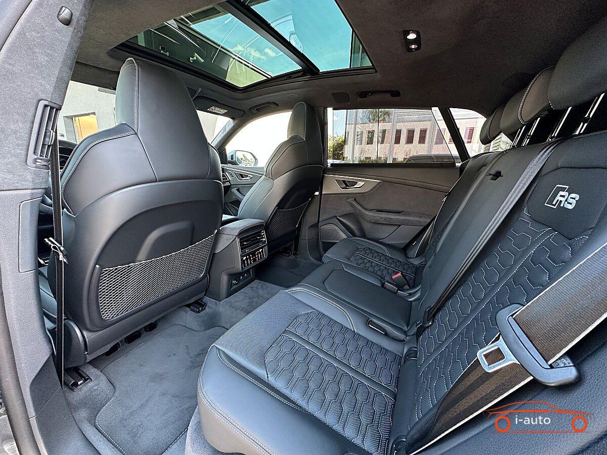 Audi RSQ8 Performance TFSI quattro za 157900€