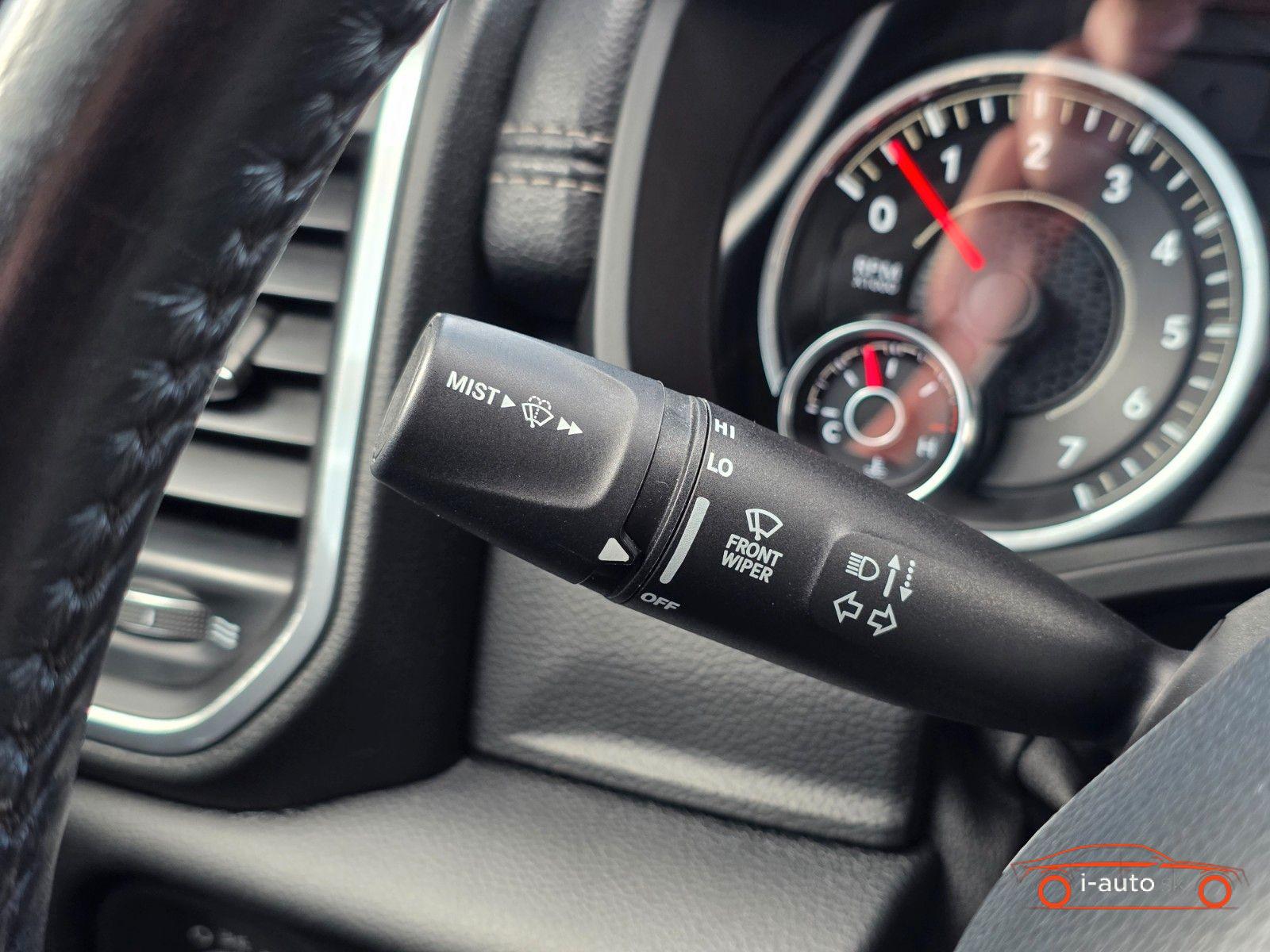Dodge RAM 5.7L V8 HEMI CrewCup LARAMIE LPG za 62500€